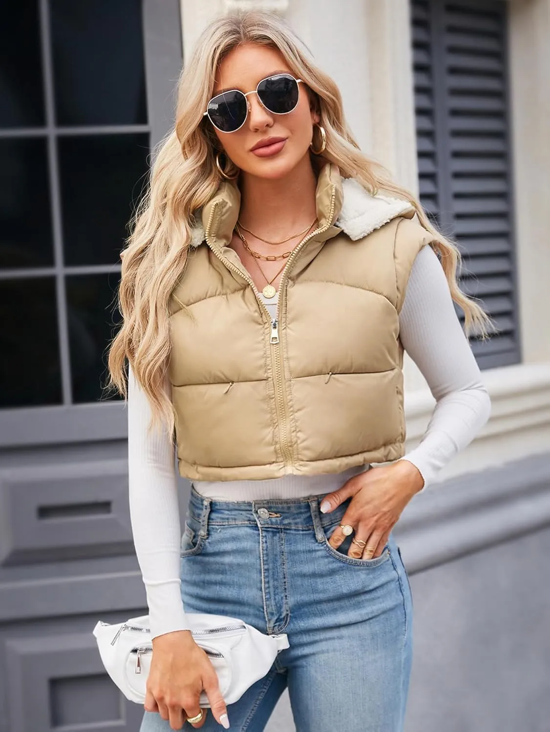 Women's Puffer Vest Hooded Button Down Zip Up Winter Outerwear Vests with Pockets